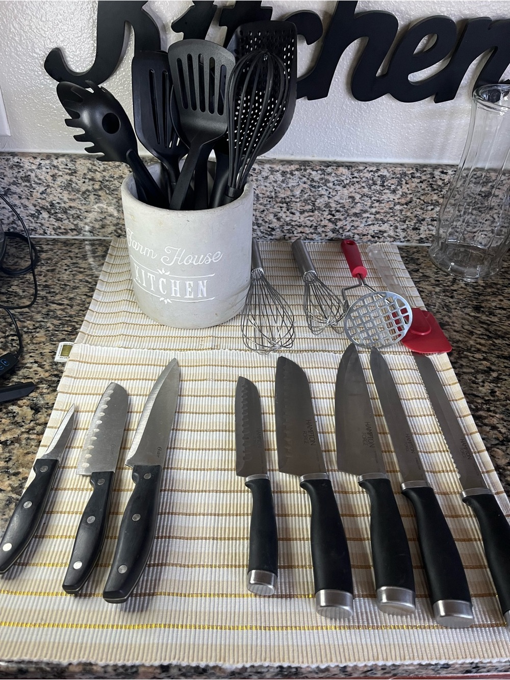 Black Kitchen Knife Set with Ergonomic Handles - 8-Piece